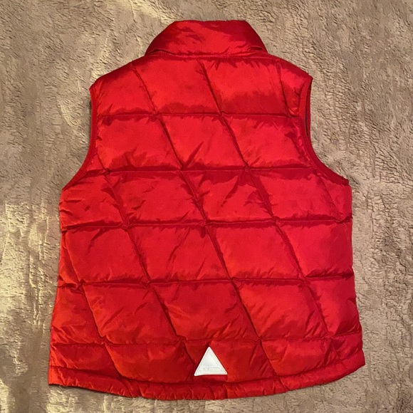 LL bean cozy down vest - Picture 7 of 7